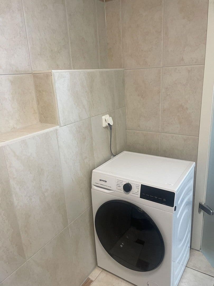 Pronájem bytu 2+1 50 m², Türkenstraße 29, München, Bavorsko Pronájem bytu 2+1 50 m², Türkenstraße 29, München, Bavorsko