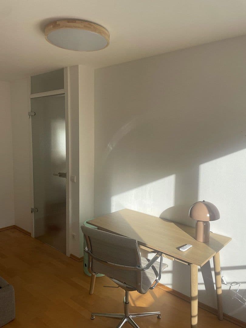 Pronájem bytu 2+1 50 m², Türkenstraße 29, München, Bavorsko Pronájem bytu 2+1 50 m², Türkenstraße 29, München, Bavorsko
