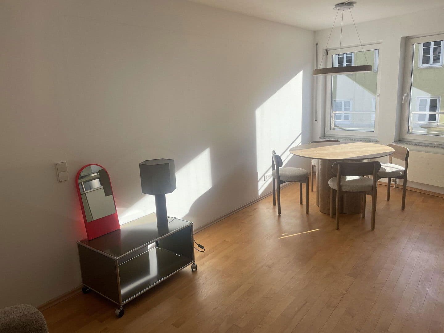 Pronájem bytu 2+1 50 m², Türkenstraße 29, München, Bavorsko Pronájem bytu 2+1 50 m², Türkenstraße 29, München, Bavorsko