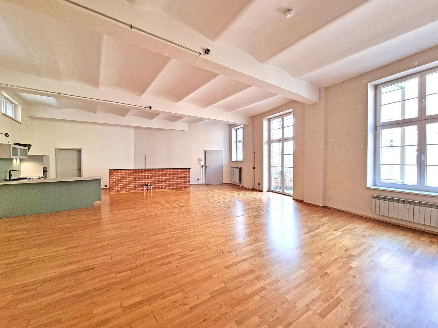 Pronájem bytu 1+1 104 m², Dittenberger Straße 4, Halle, Sasko-Anhaltsko Pronájem bytu 1+1 104 m², Dittenberger Straße 4, Halle, Sasko-Anhaltsko