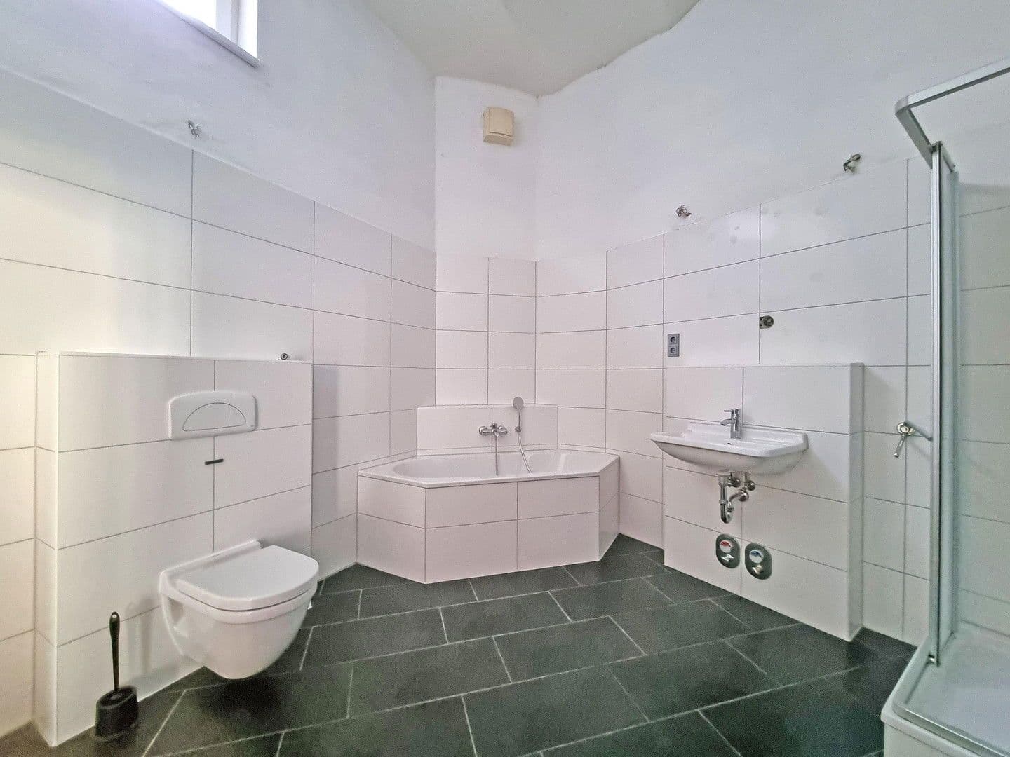 Pronájem bytu 1+1 104 m², Dittenberger Straße 4, Halle, Sasko-Anhaltsko Pronájem bytu 1+1 104 m², Dittenberger Straße 4, Halle, Sasko-Anhaltsko