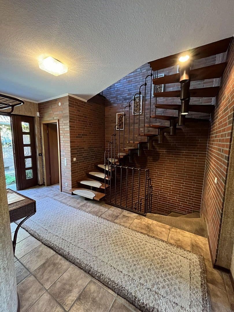 Pronájem domu 202 m², pozemek 947 m², Rellingen, Šlesvicko-Holštýnsko Pronájem domu 202 m², pozemek 947 m², Rellingen, Šlesvicko-Holštýnsko