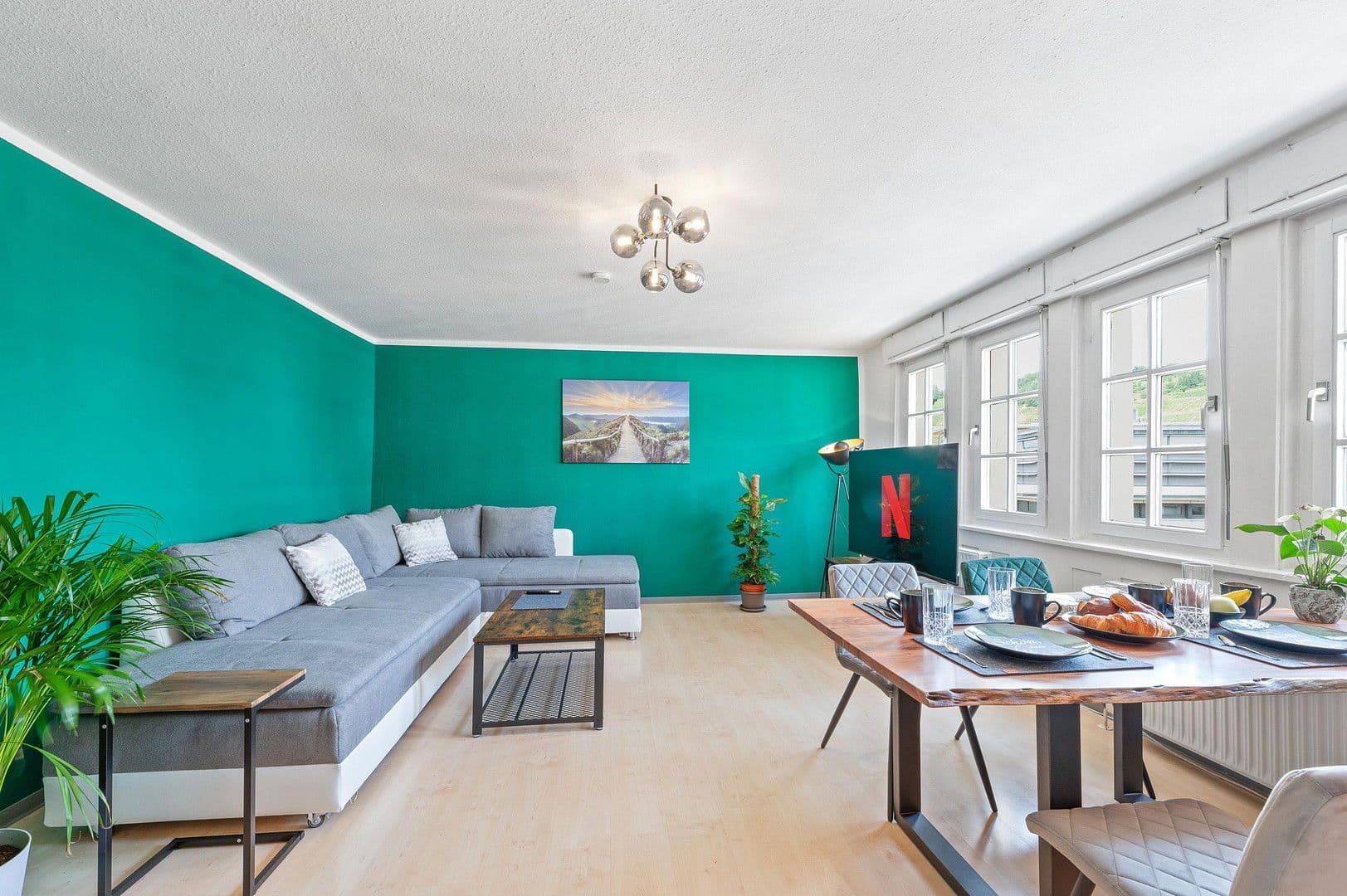 Pronájem bytu 2+kk 92 m², Am Kronenhof 29, Esslingen am Neckar, Bádensko-Württembersko Pronájem bytu 2+kk 92 m², Am Kronenhof 29, Esslingen am Neckar, Bádensko-Württembersko