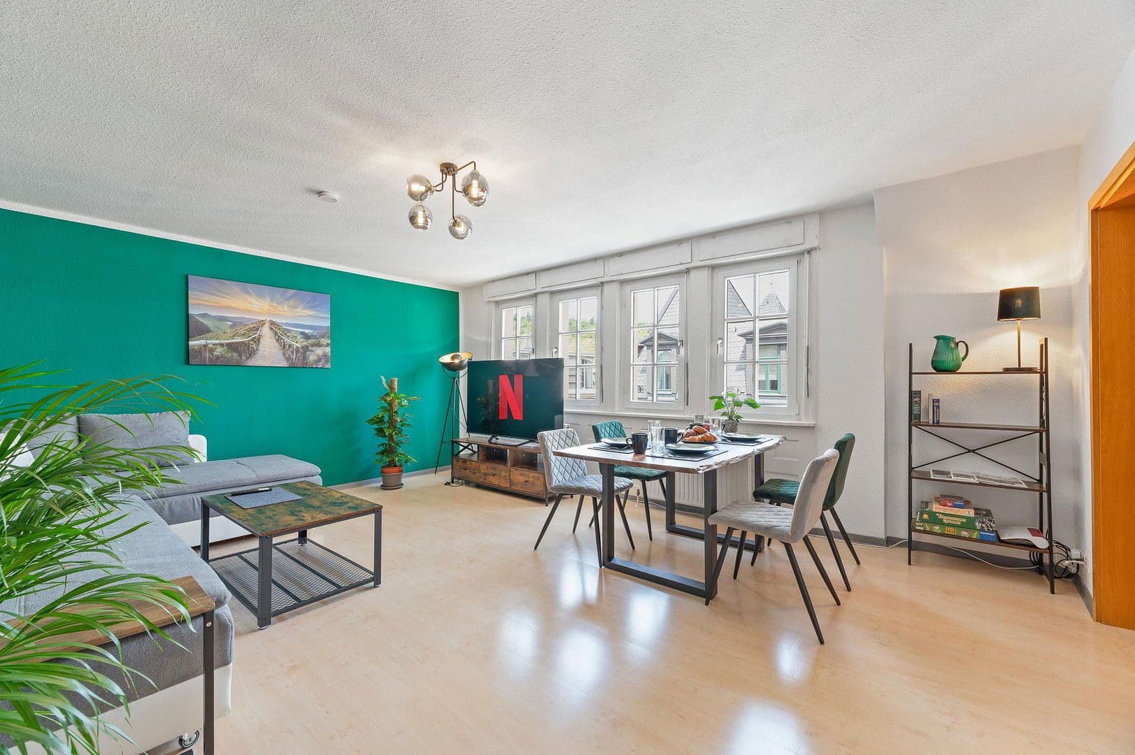 Pronájem bytu 2+kk 92 m², Am Kronenhof 29, Esslingen am Neckar, Bádensko-Württembersko Pronájem bytu 2+kk 92 m², Am Kronenhof 29, Esslingen am Neckar, Bádensko-Württembersko