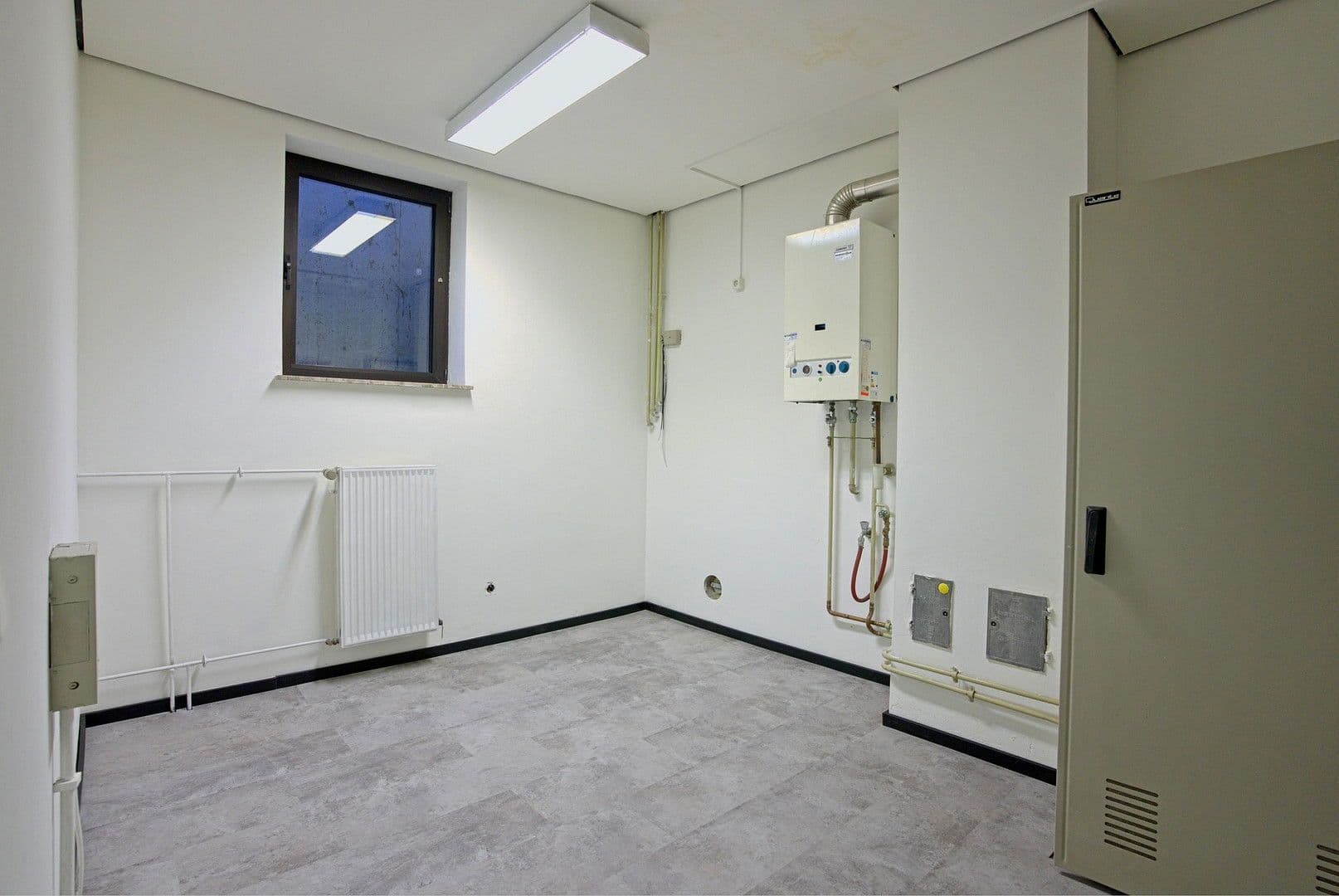 Pronájem kanceláře 105 m², Taubentalstraße 26, Walkenried, Dolní Sasko Pronájem kanceláře 105 m², Taubentalstraße 26, Walkenried, Dolní Sasko