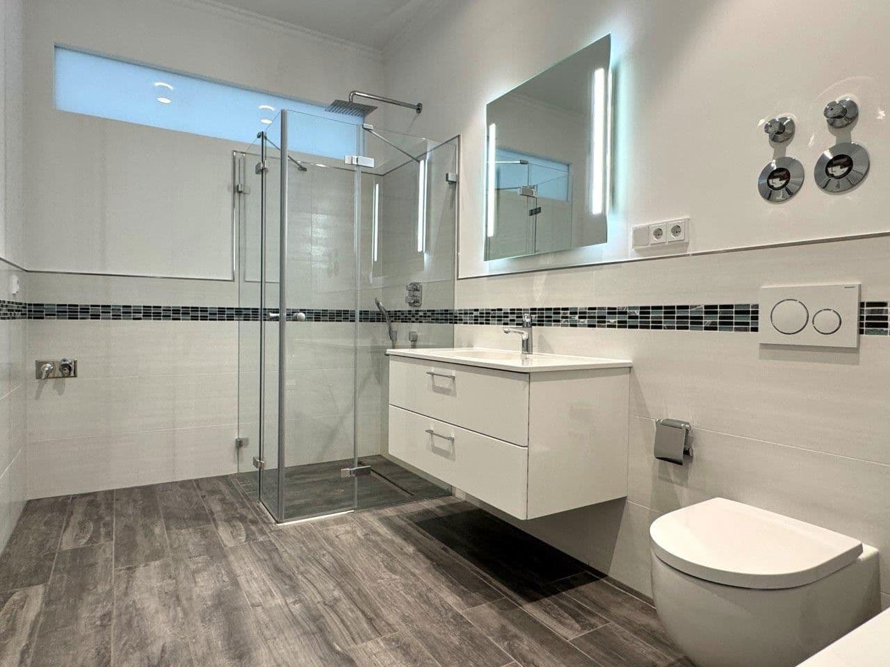 Pronájem bytu 2+1 113 m², Müggelseedamm 288, Berlin, Berlín Pronájem bytu 2+1 113 m², Müggelseedamm 288, Berlin, Berlín