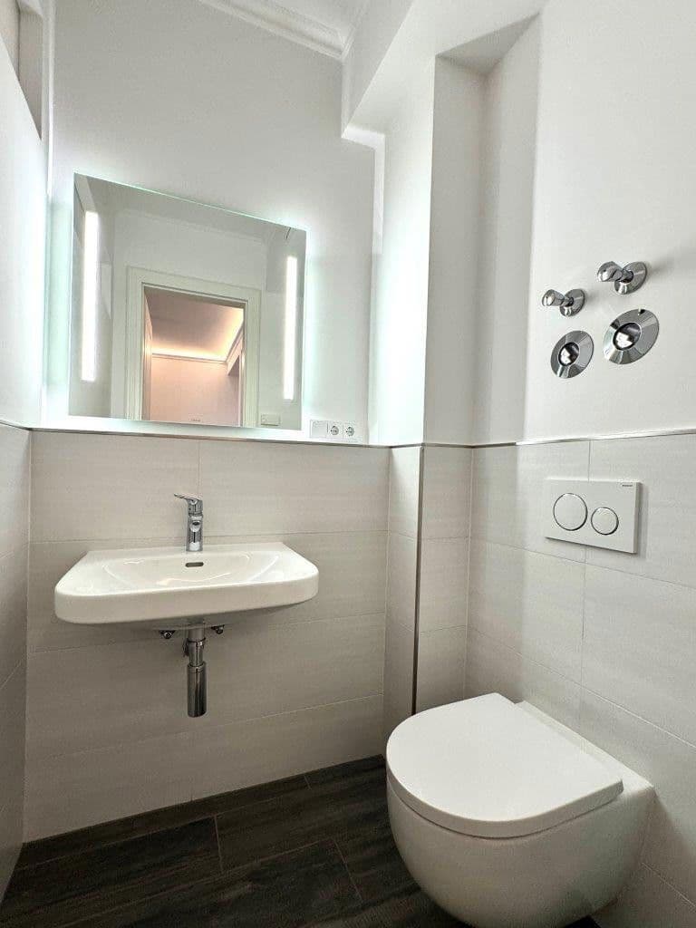 Pronájem bytu 2+1 113 m², Müggelseedamm 288, Berlin, Berlín Pronájem bytu 2+1 113 m², Müggelseedamm 288, Berlin, Berlín