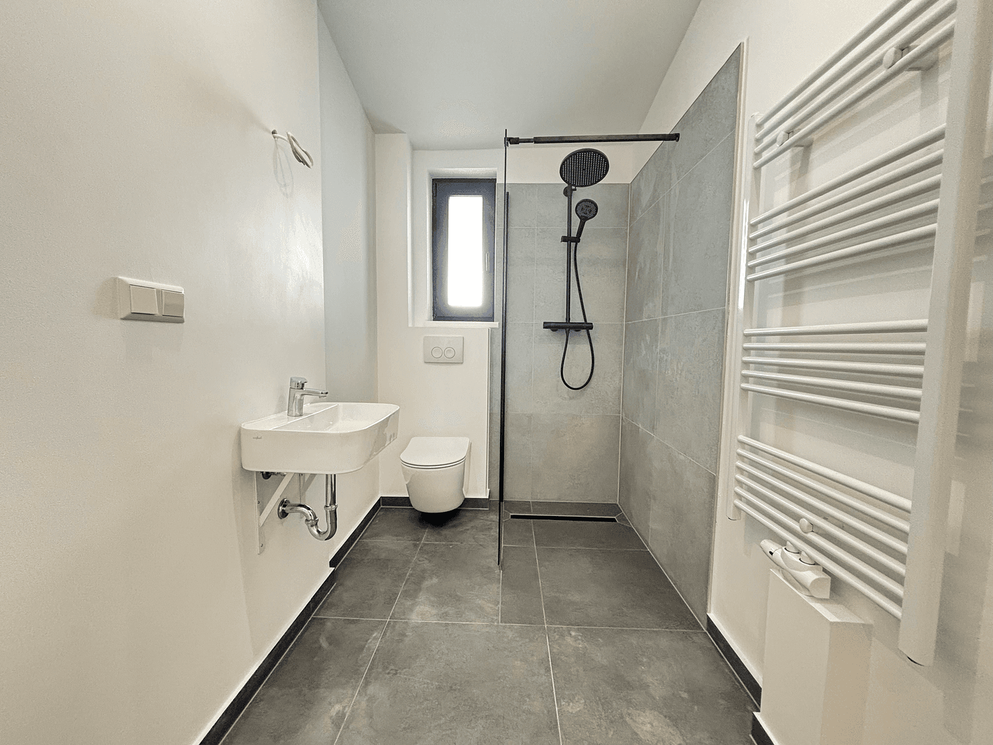 Prodej bytu 3+1 58 m², Weydemeyerstraße 20, Berlin, Berlín Prodej bytu 3+1 58 m², Weydemeyerstraße 20, Berlin, Berlín