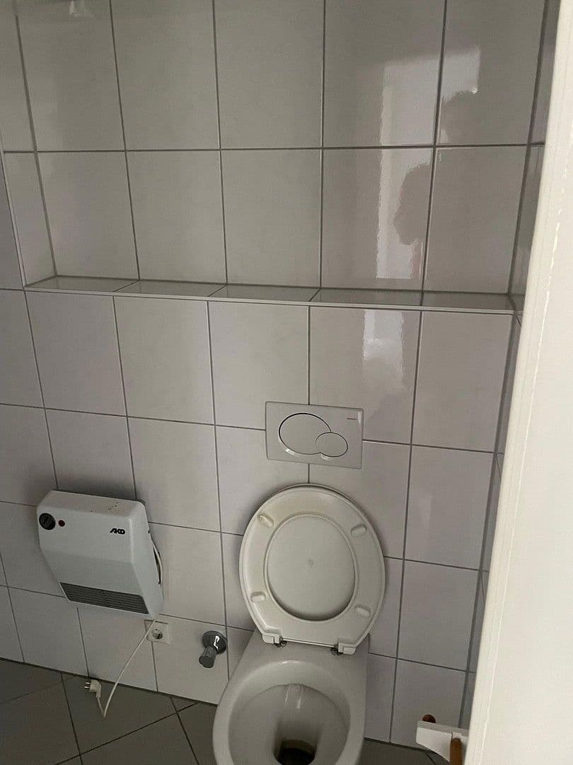 Pronájem bytu 2+1 48 m², Köln, Severní Porýní-Vestfálsko Pronájem bytu 2+1 48 m², Köln, Severní Porýní-Vestfálsko