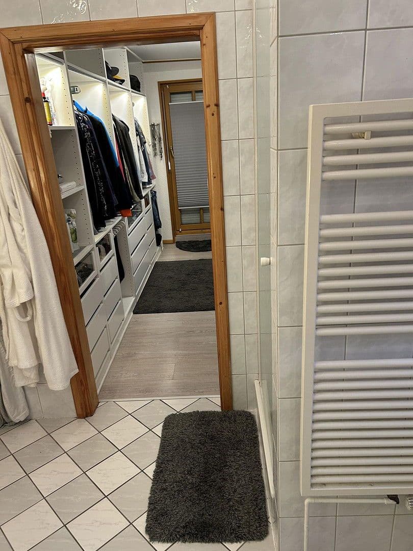 Prodej domu 160 m², pozemek 450 m², Brinkum, Dolní Sasko Prodej domu 160 m², pozemek 450 m², Brinkum, Dolní Sasko