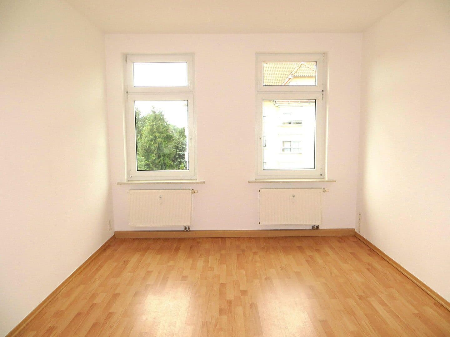 Pronájem bytu 3+1 87 m², August-Knauer-Str. 1, Leipzig, Sasko Pronájem bytu 3+1 87 m², August-Knauer-Str. 1, Leipzig, Sasko