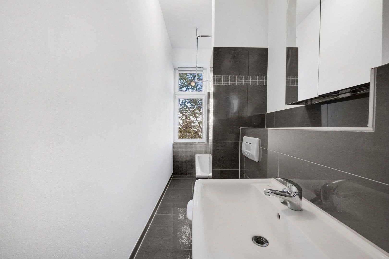 Prodej bytu 3+1 101 m², Berlin, Berlín Prodej bytu 3+1 101 m², Berlin, Berlín