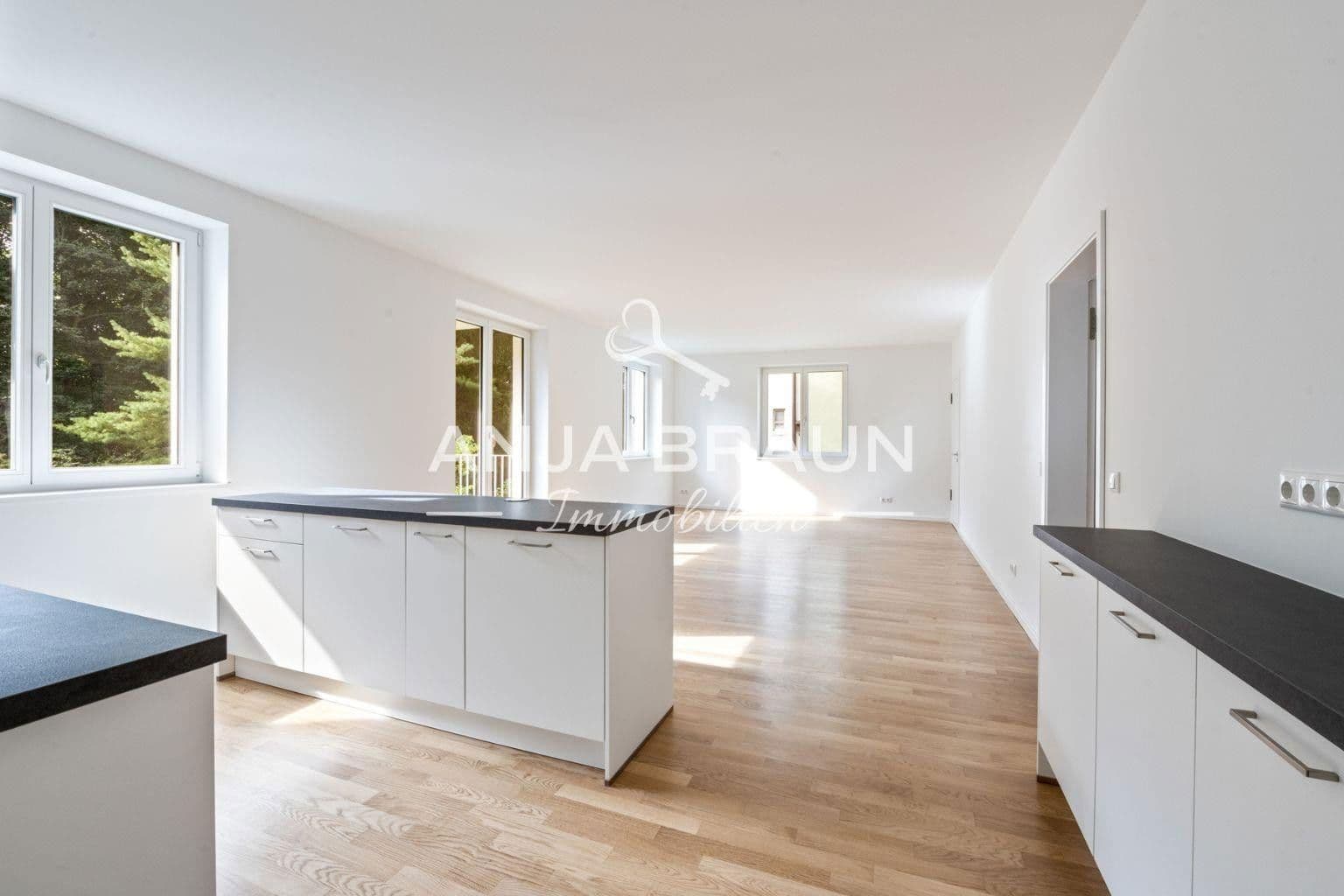 Pronájem bytu 3+1 80 m², Hamburg, Hamburg Pronájem bytu 3+1 80 m², Hamburg, Hamburg