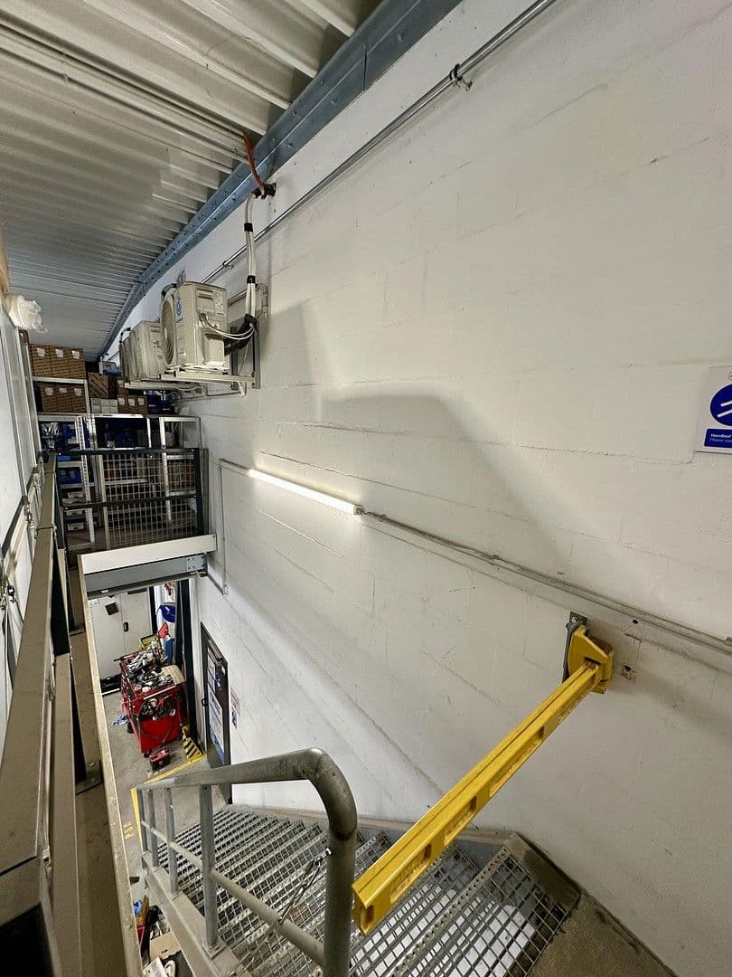 Pronájem nebytového prostoru 720 m², Lüneburg, Dolní Sasko Pronájem nebytového prostoru 720 m², Lüneburg, Dolní Sasko