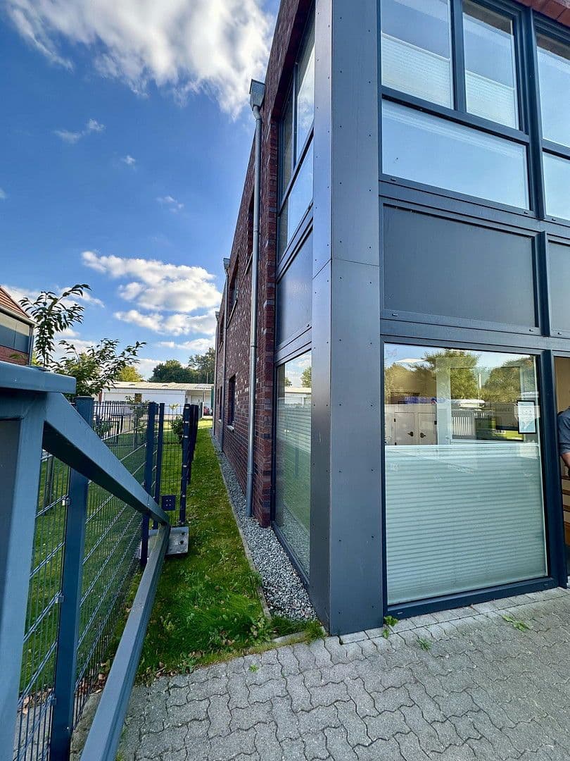 Pronájem nebytového prostoru 720 m², Lüneburg, Dolní Sasko Pronájem nebytového prostoru 720 m², Lüneburg, Dolní Sasko