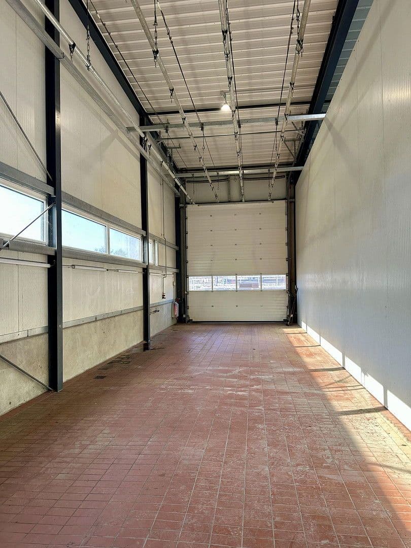 Pronájem nebytového prostoru 720 m², Lüneburg, Dolní Sasko Pronájem nebytového prostoru 720 m², Lüneburg, Dolní Sasko