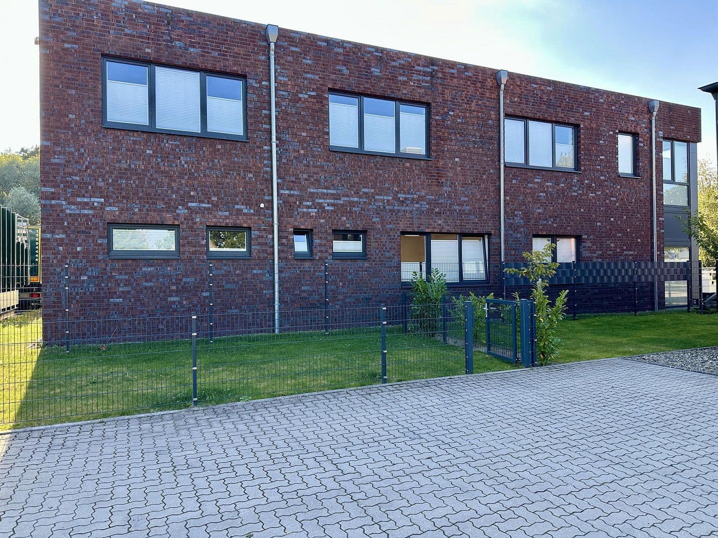 Pronájem nebytového prostoru 720 m², Lüneburg, Dolní Sasko Pronájem nebytového prostoru 720 m², Lüneburg, Dolní Sasko