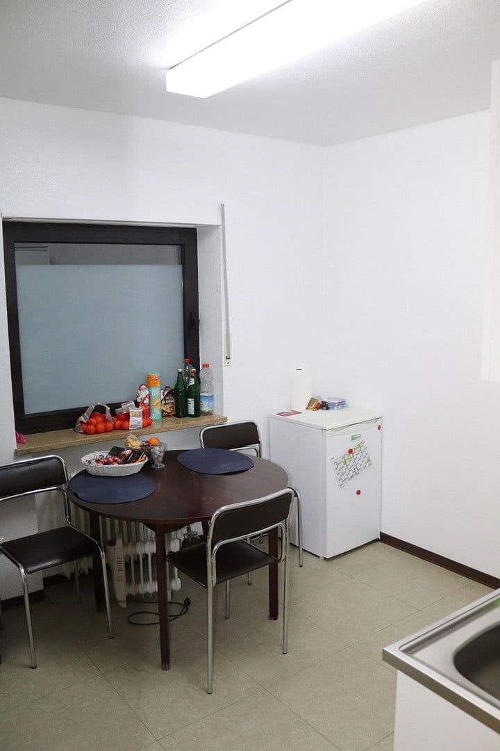 Prodej kanceláře 120 m², Nettetal, Severní Porýní-Vestfálsko Prodej kanceláře 120 m², Nettetal, Severní Porýní-Vestfálsko