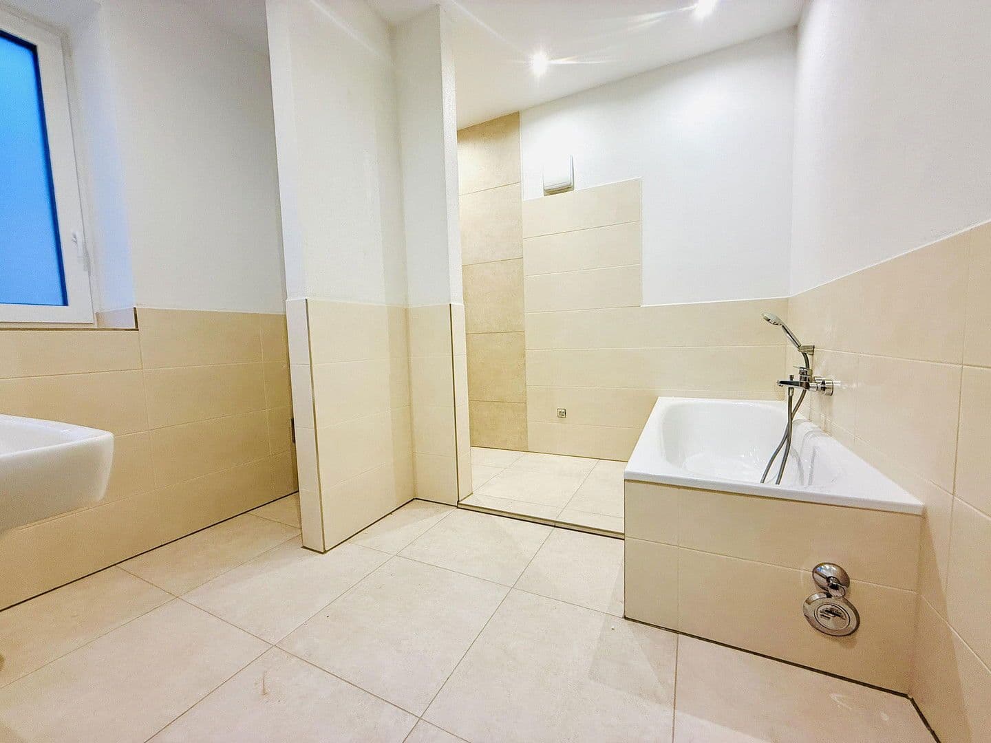 Pronájem bytu 2+1 119 m², Windsbach, Bavorsko Pronájem bytu 2+1 119 m², Windsbach, Bavorsko