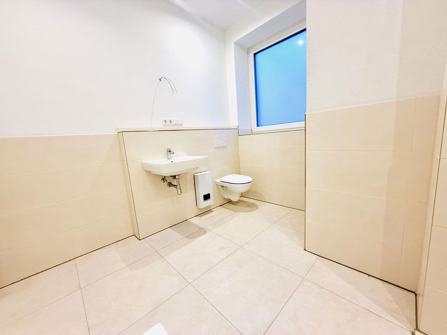 Pronájem bytu 2+1 119 m², Windsbach, Bavorsko Pronájem bytu 2+1 119 m², Windsbach, Bavorsko