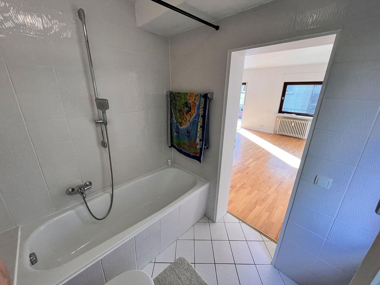 Pronájem bytu 1+1 41 m², Flörsheim, Hessen Pronájem bytu 1+1 41 m², Flörsheim, Hessen