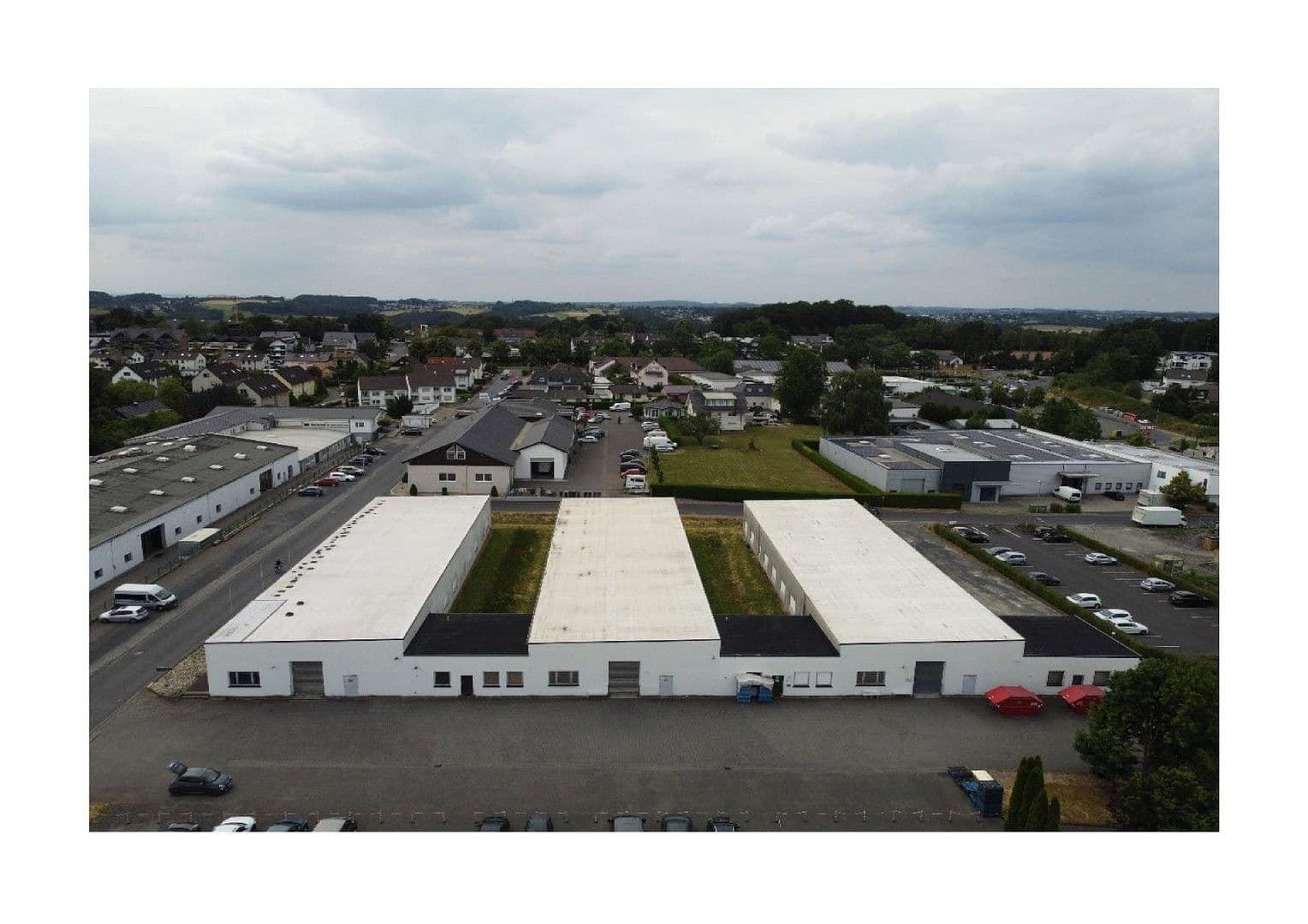 Pronájem nebytového prostoru 860 m², Neunkirchen, Severní Porýní-Vestfálsko Pronájem nebytového prostoru 860 m², Neunkirchen, Severní Porýní-Vestfálsko