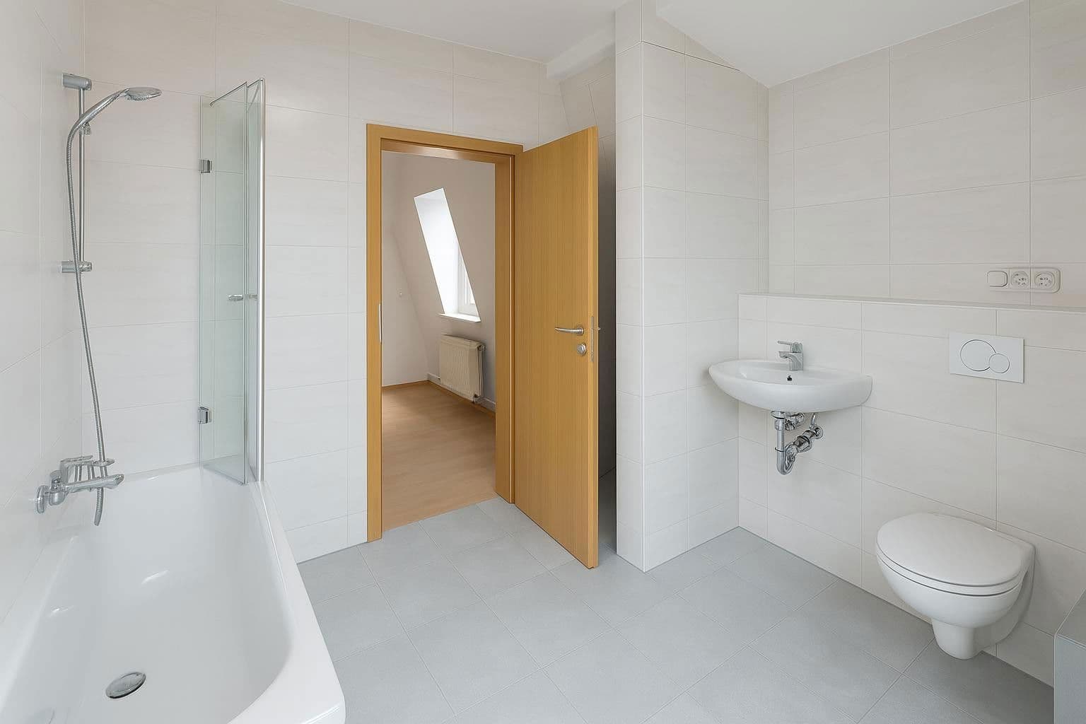 Pronájem bytu 1+1 41 m², Burgstr. 7, Meziboř, Sasko-Anhaltsko Pronájem bytu 1+1 41 m², Burgstr. 7, Meziboř, Sasko-Anhaltsko