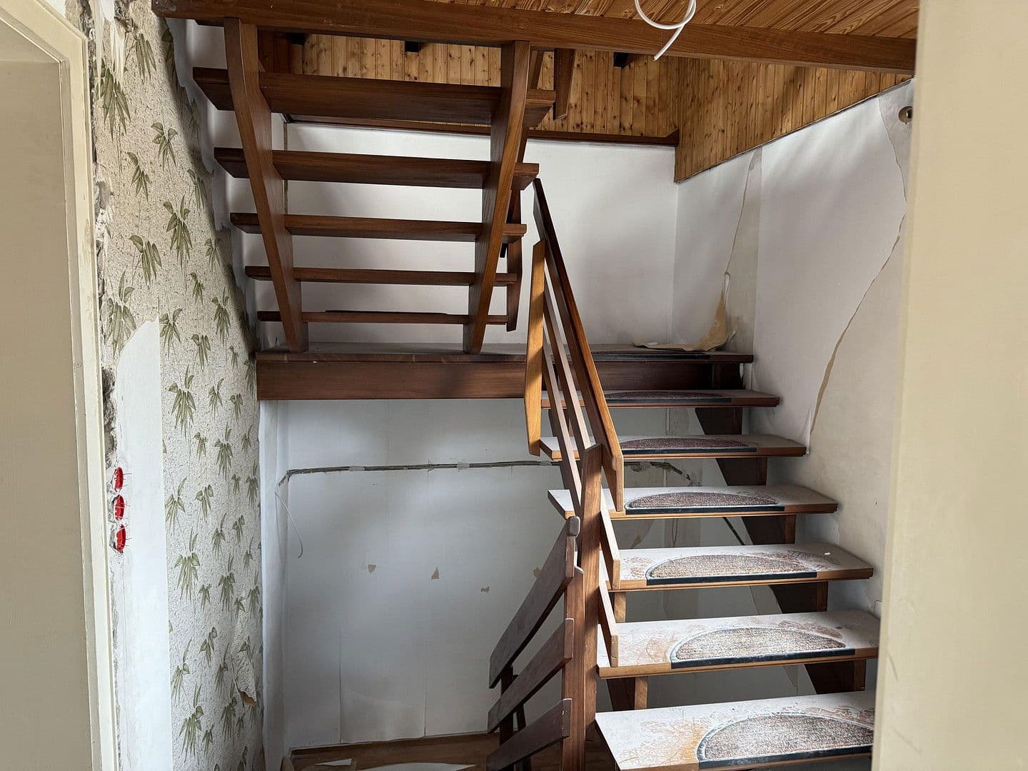 Prodej domu 165 m², pozemek 250 m², Esthal, Porýní-Falc Prodej domu 165 m², pozemek 250 m², Esthal, Porýní-Falc