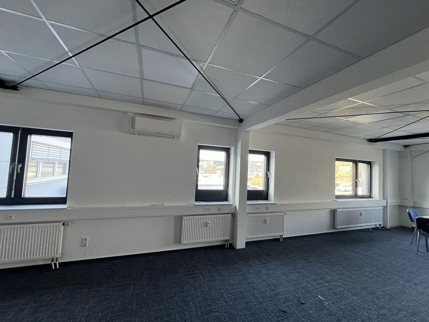 Pronájem kanceláře 95 m², Göppingen, Bádensko-Württembersko Pronájem kanceláře 95 m², Göppingen, Bádensko-Württembersko