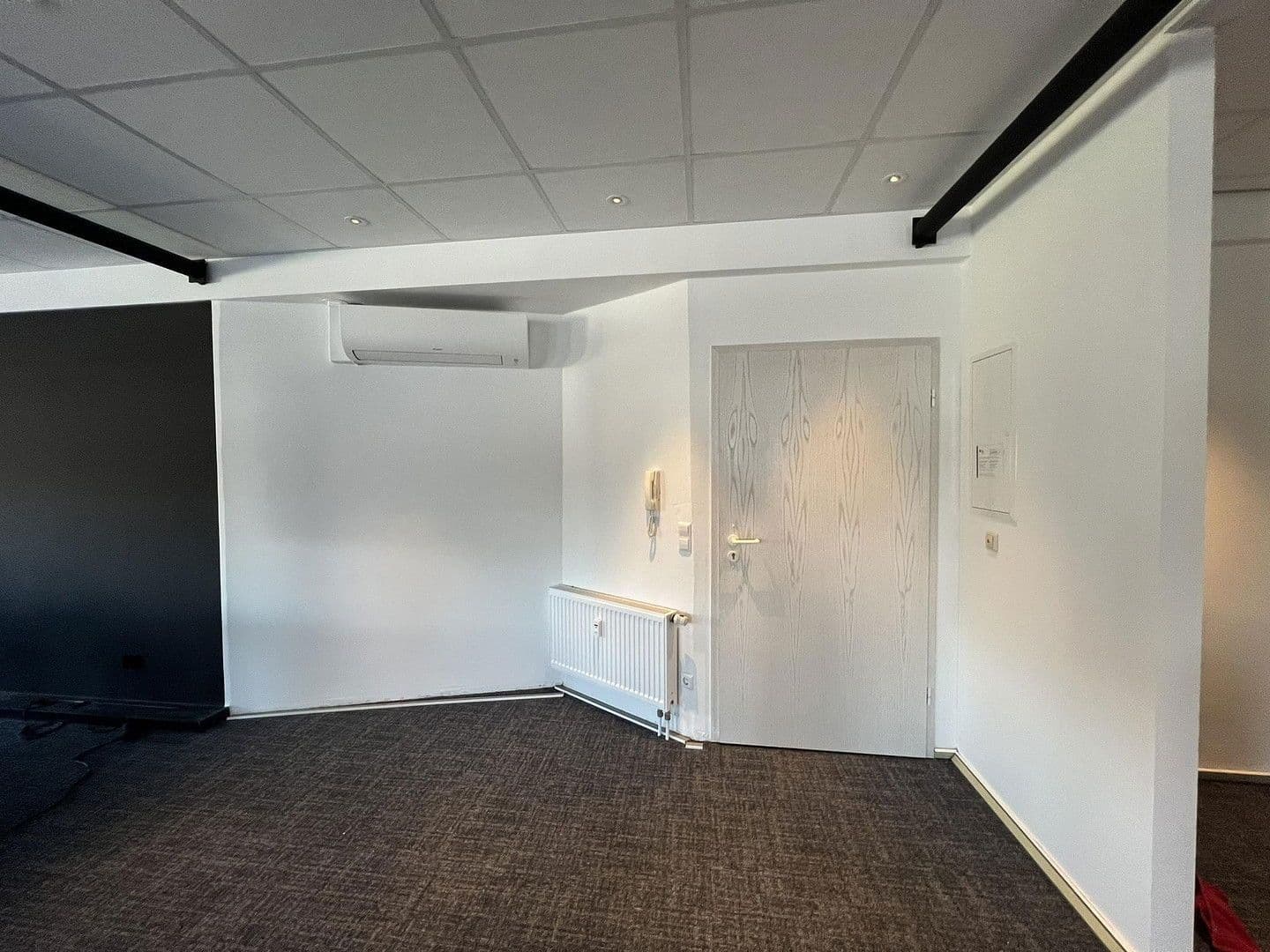 Pronájem kanceláře 95 m², Göppingen, Bádensko-Württembersko Pronájem kanceláře 95 m², Göppingen, Bádensko-Württembersko