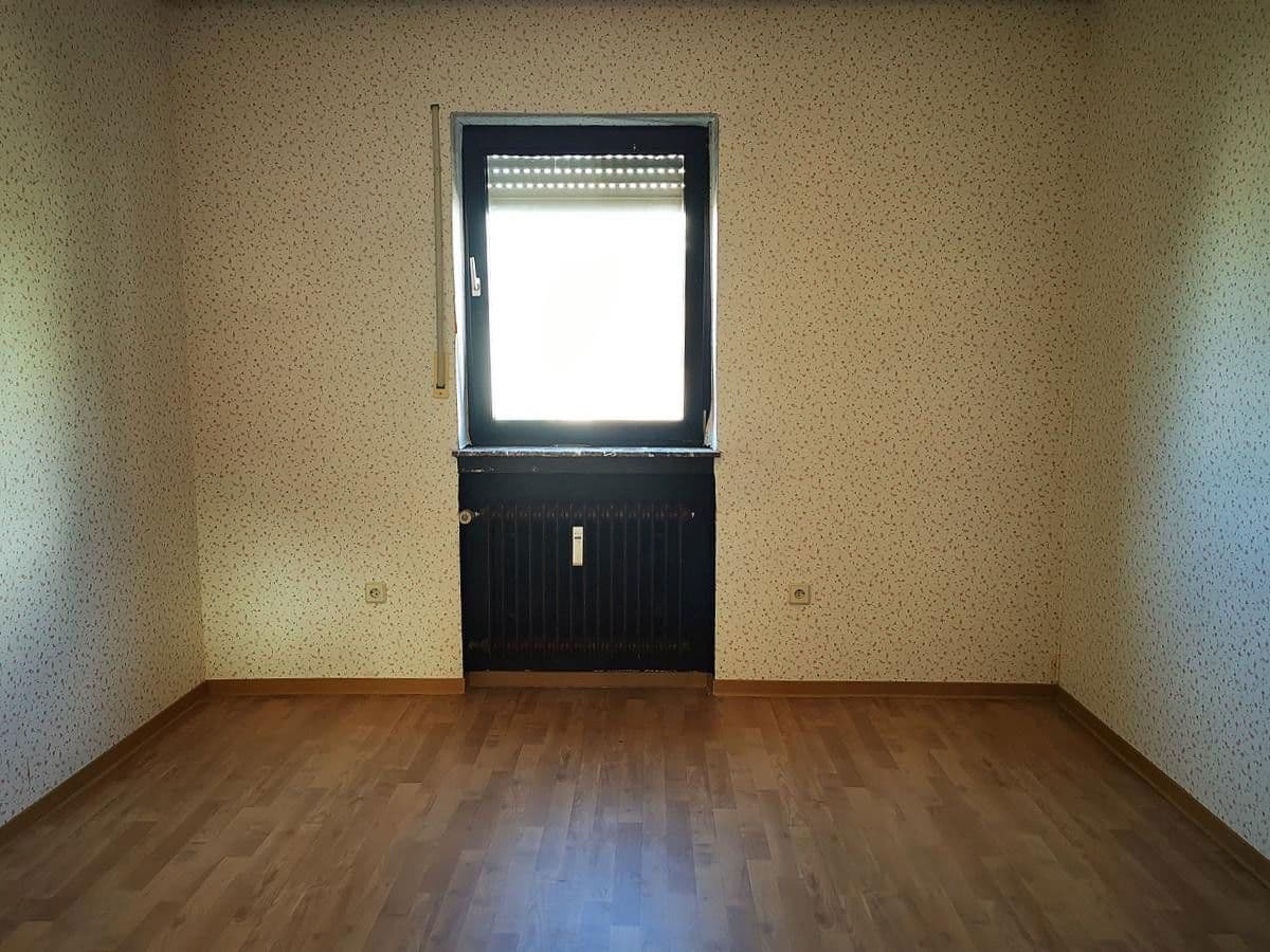 Prodej bytu 4+kk 100 m², Gusterath, Porýní-Falc Prodej bytu 4+kk 100 m², Gusterath, Porýní-Falc