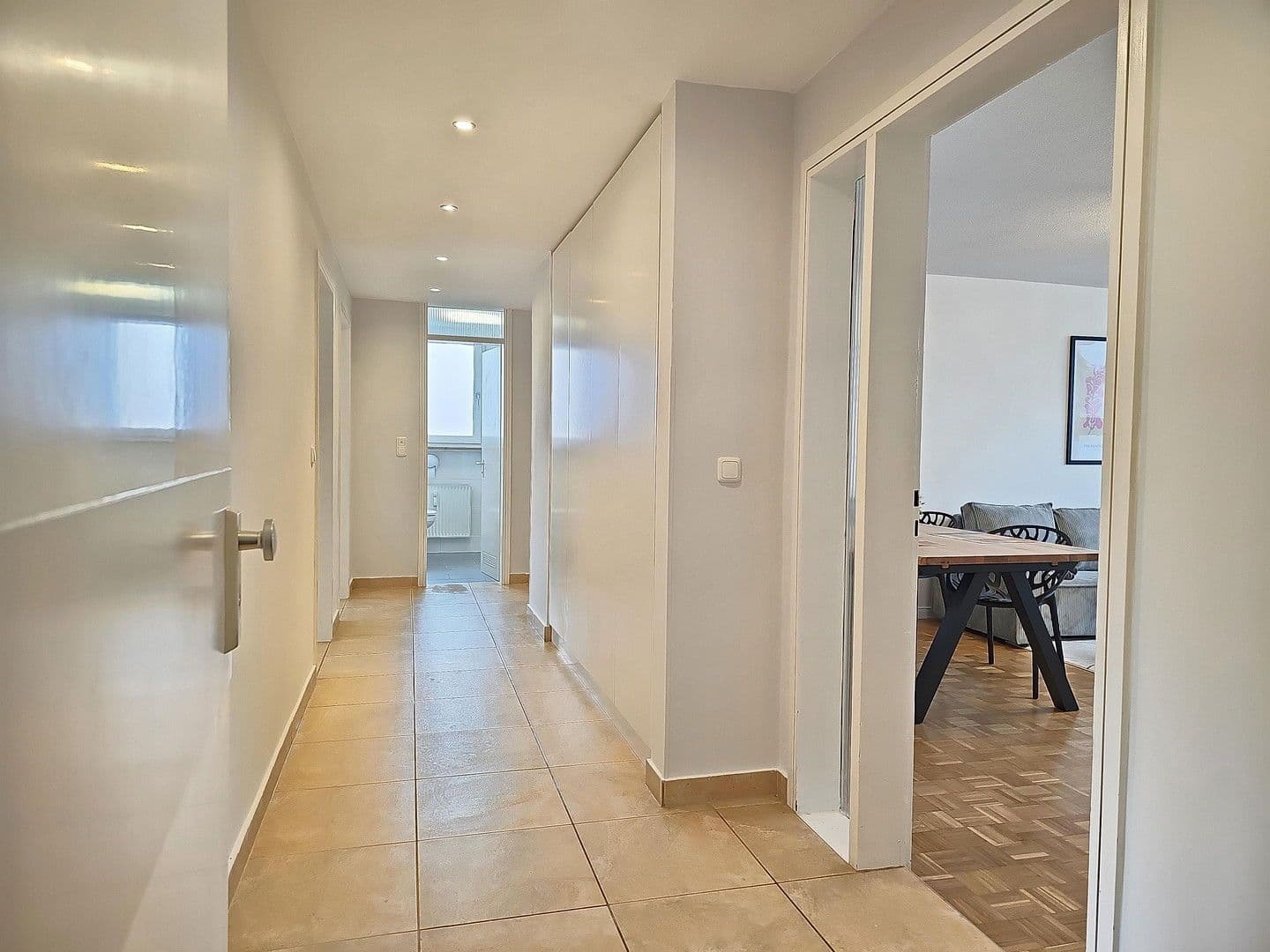 Pronájem bytu 4+1 91 m², Haydnstr. 6, Germering, Bavorsko Pronájem bytu 4+1 91 m², Haydnstr. 6, Germering, Bavorsko