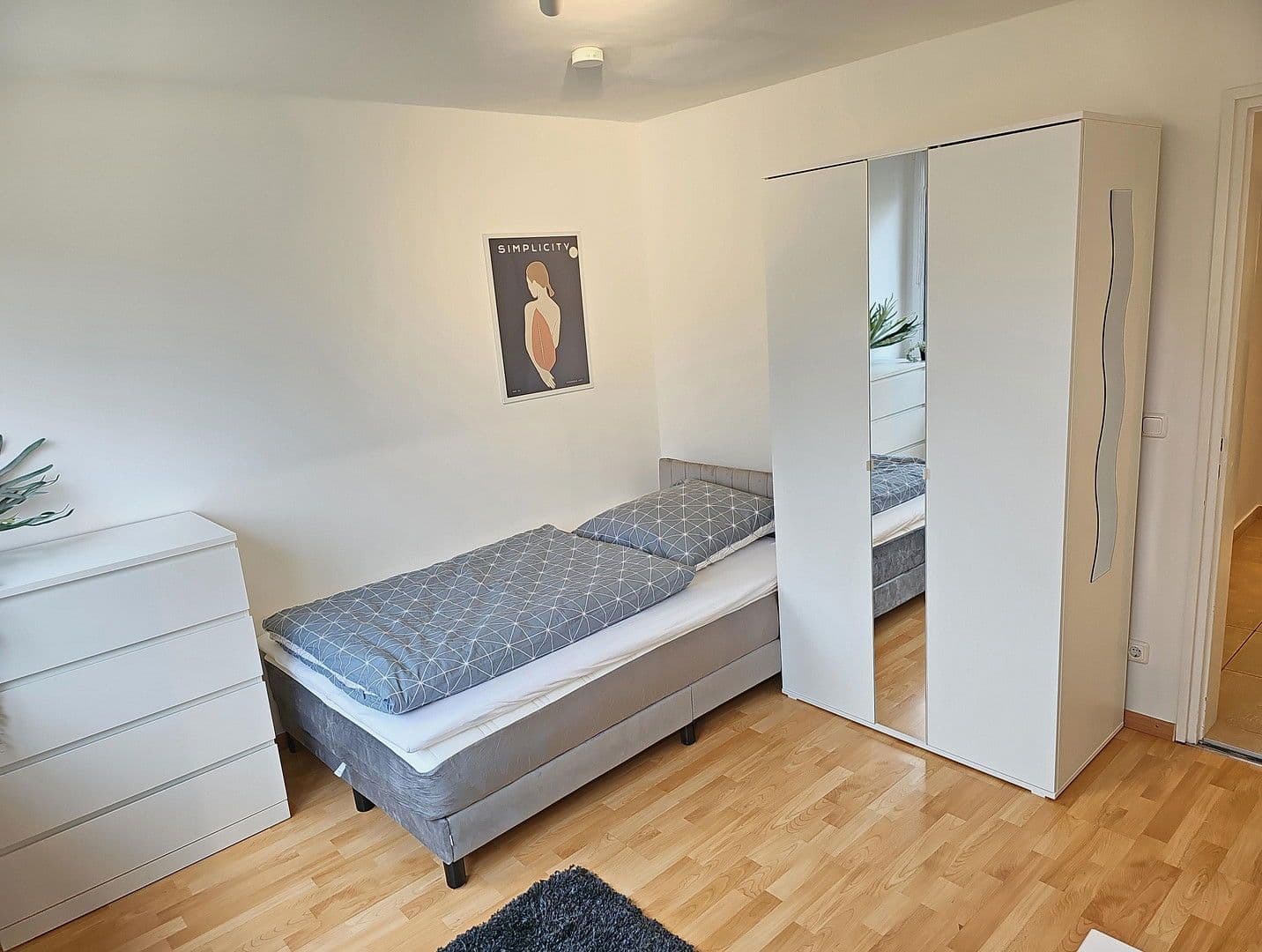 Pronájem bytu 4+1 91 m², Haydnstr. 6, Germering, Bavorsko Pronájem bytu 4+1 91 m², Haydnstr. 6, Germering, Bavorsko