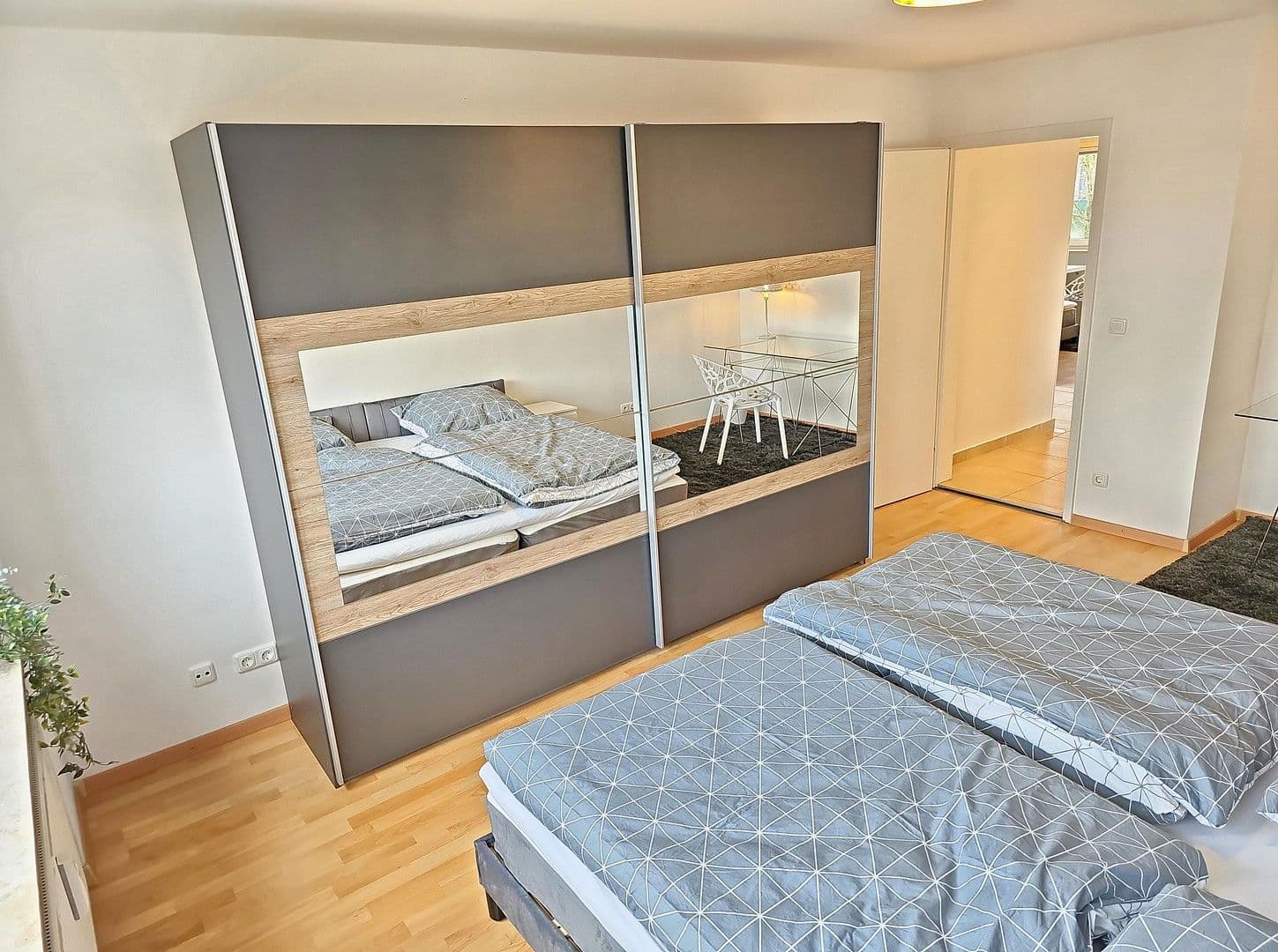 Pronájem bytu 4+1 91 m², Haydnstr. 6, Germering, Bavorsko Pronájem bytu 4+1 91 m², Haydnstr. 6, Germering, Bavorsko