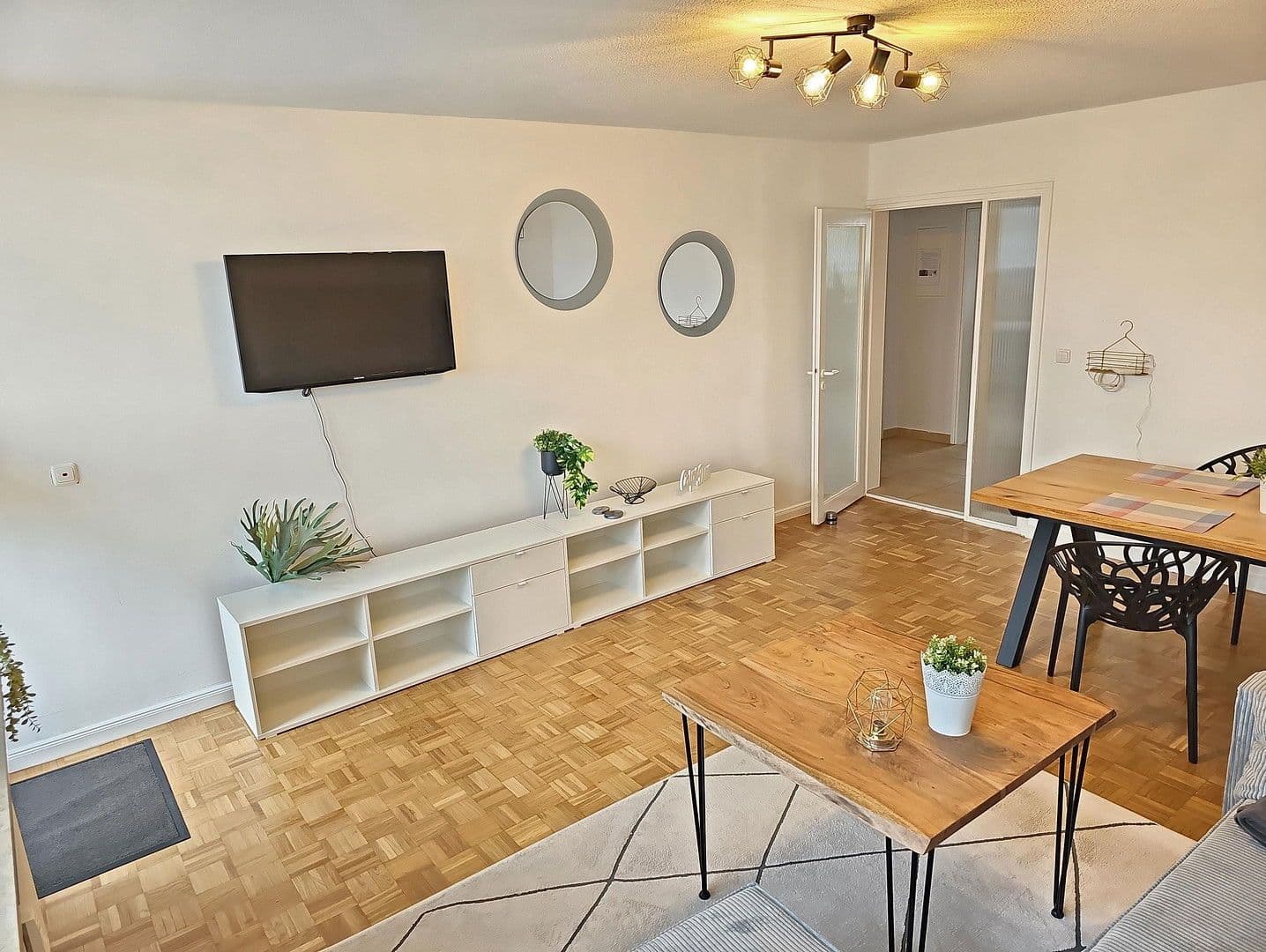 Pronájem bytu 4+1 91 m², Haydnstr. 6, Germering, Bavorsko Pronájem bytu 4+1 91 m², Haydnstr. 6, Germering, Bavorsko