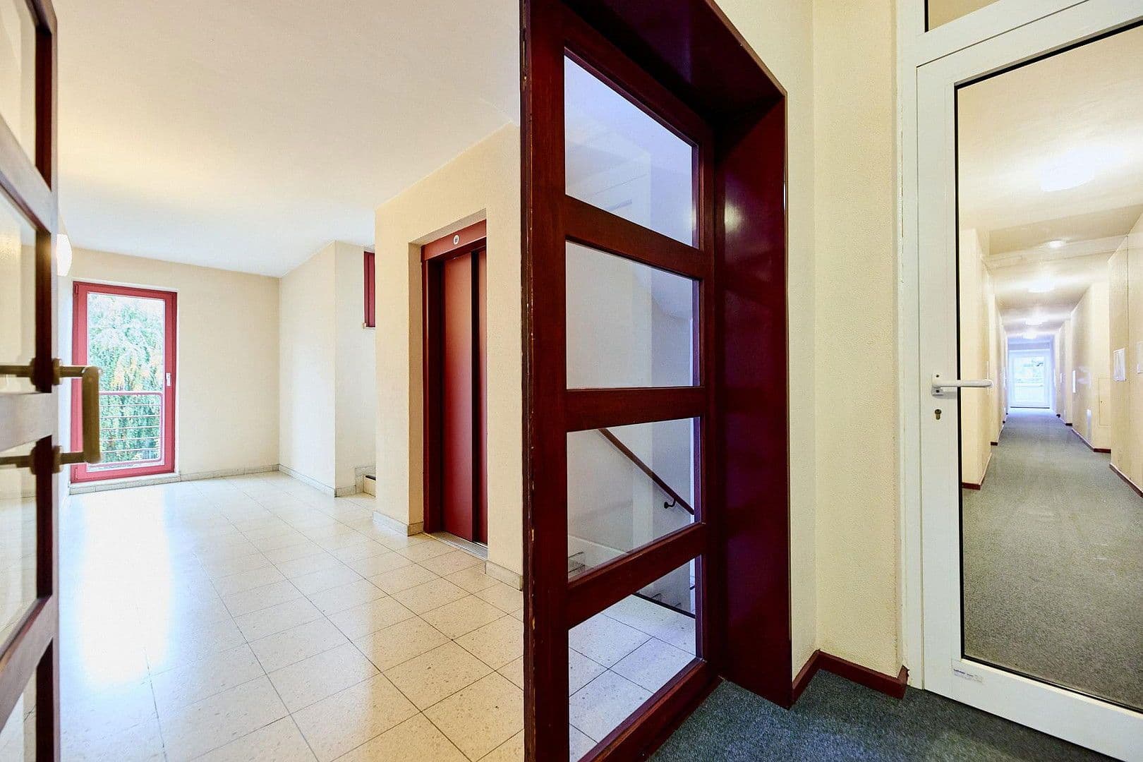 Pronájem bytu 2+1 44 m², Pöhlenweg 35, Düsseldorf, Severní Porýní-Vestfálsko Pronájem bytu 2+1 44 m², Pöhlenweg 35, Düsseldorf, Severní Porýní-Vestfálsko