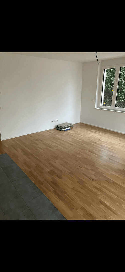 Pronájem bytu 2+1 52 m², Reutlingen, Bádensko-Württembersko Pronájem bytu 2+1 52 m², Reutlingen, Bádensko-Württembersko