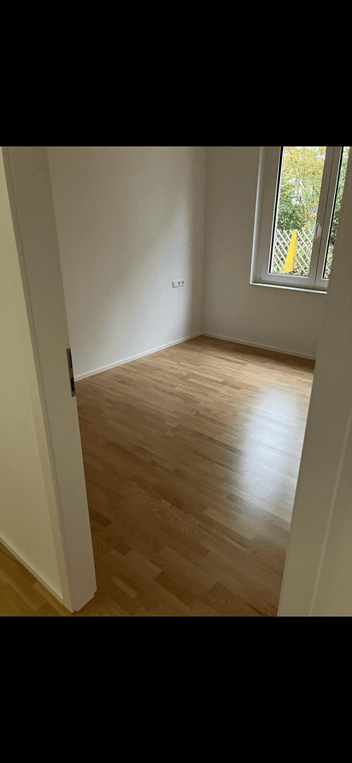 Pronájem bytu 2+1 52 m², Reutlingen, Bádensko-Württembersko Pronájem bytu 2+1 52 m², Reutlingen, Bádensko-Württembersko