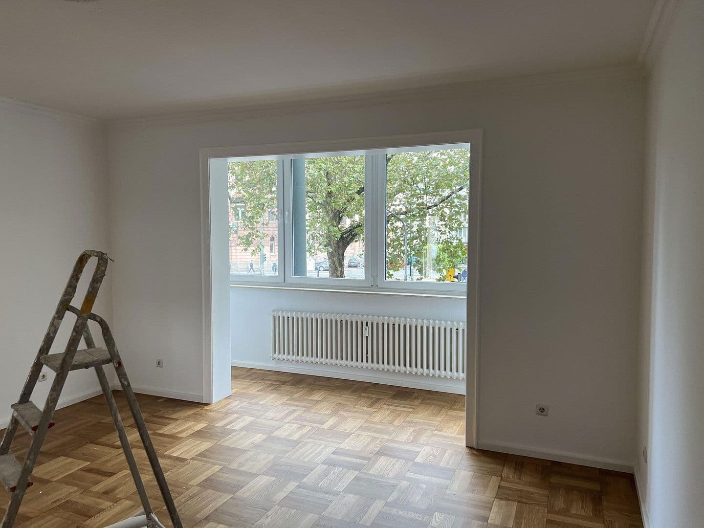 Pronájem bytu 3+1 95 m², Corneliusstr. 1, Düsseldorf, Severní Porýní-Vestfálsko Pronájem bytu 3+1 95 m², Corneliusstr. 1, Düsseldorf, Severní Porýní-Vestfálsko