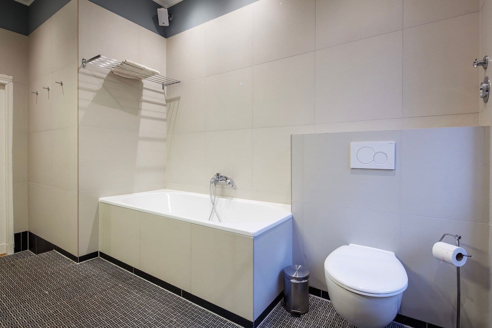 Prodej bytu 3+1 96 m², Berlin, Berlín Prodej bytu 3+1 96 m², Berlin, Berlín