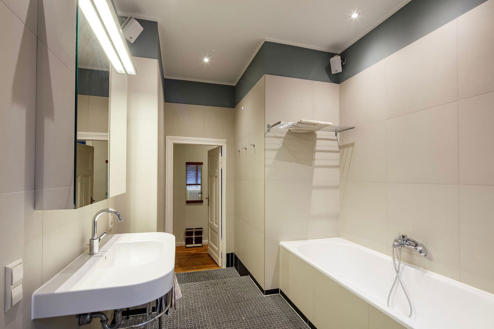 Prodej bytu 3+1 96 m², Berlin, Berlín Prodej bytu 3+1 96 m², Berlin, Berlín