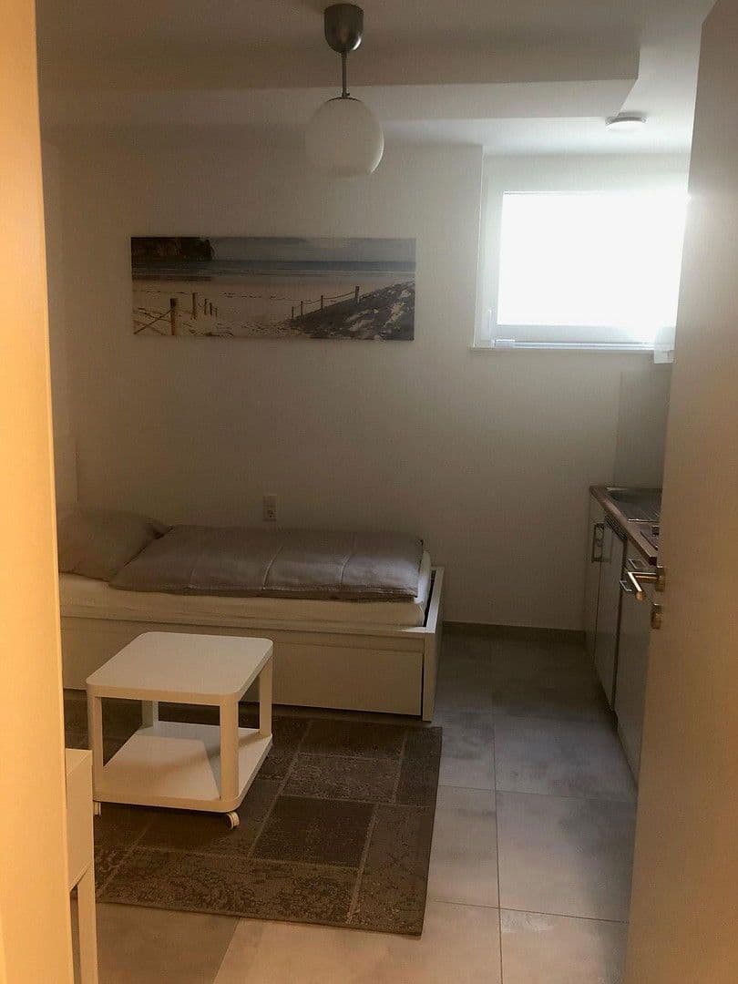 Pronájem bytu 1+1 13 m², Stuttgart, Bádensko-Württembersko Pronájem bytu 1+1 13 m², Stuttgart, Bádensko-Württembersko
