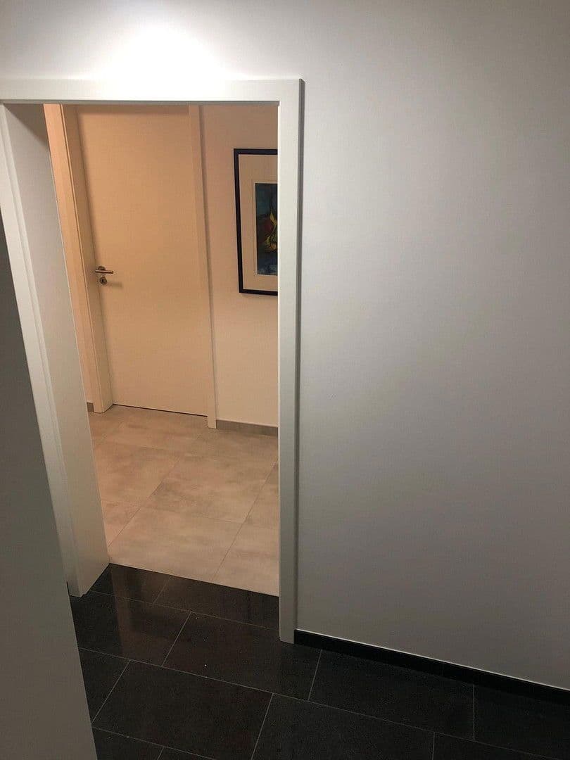 Pronájem bytu 1+1 13 m², Stuttgart, Bádensko-Württembersko Pronájem bytu 1+1 13 m², Stuttgart, Bádensko-Württembersko