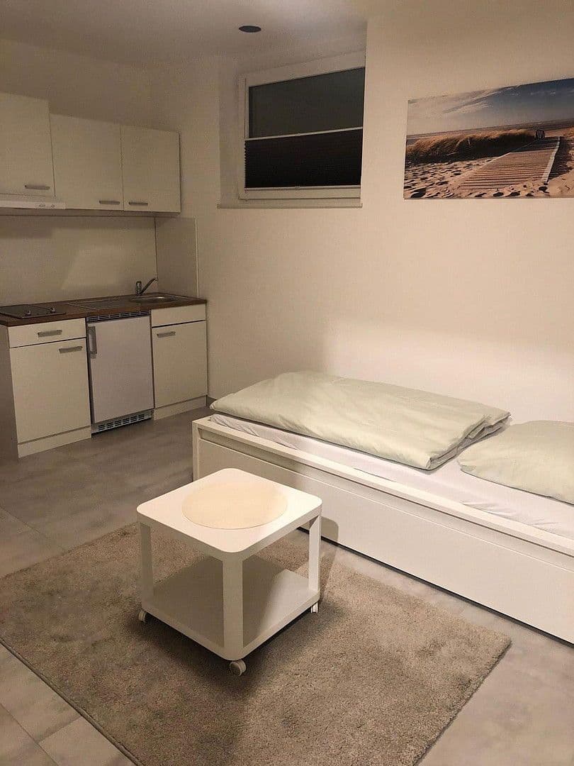 Pronájem bytu 1+1 13 m², Stuttgart, Bádensko-Württembersko Pronájem bytu 1+1 13 m², Stuttgart, Bádensko-Württembersko