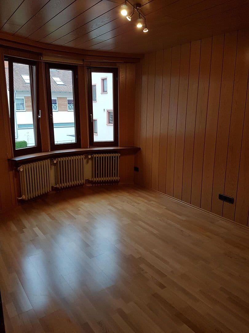 Pronájem bytu 18 m², Villingen-Schwenningen, Bádensko-Württembersko Pronájem bytu 18 m², Villingen-Schwenningen, Bádensko-Württembersko