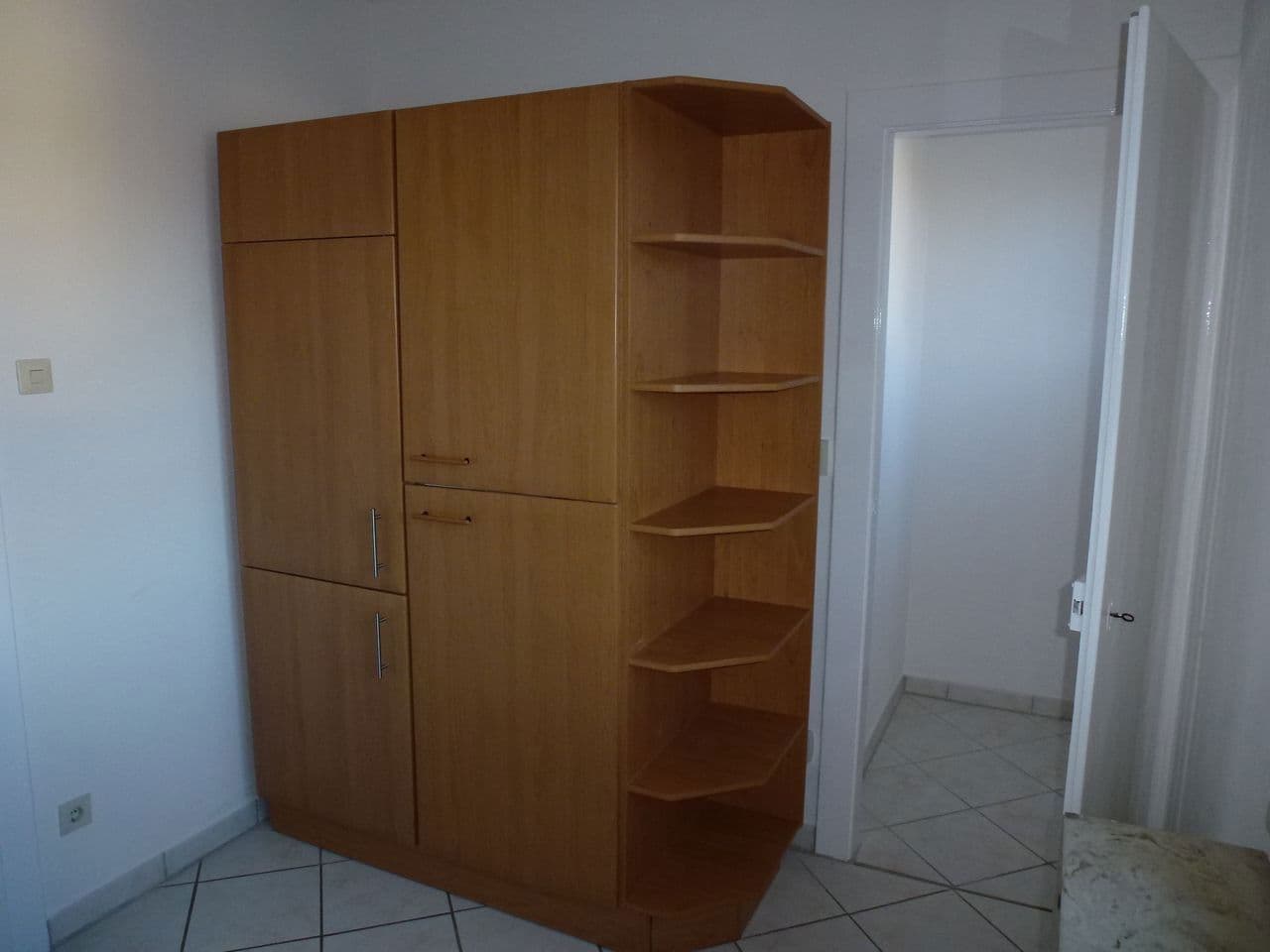 Pronájem bytu 2+1 70 m², Kelsterbach, Hessen Pronájem bytu 2+1 70 m², Kelsterbach, Hessen