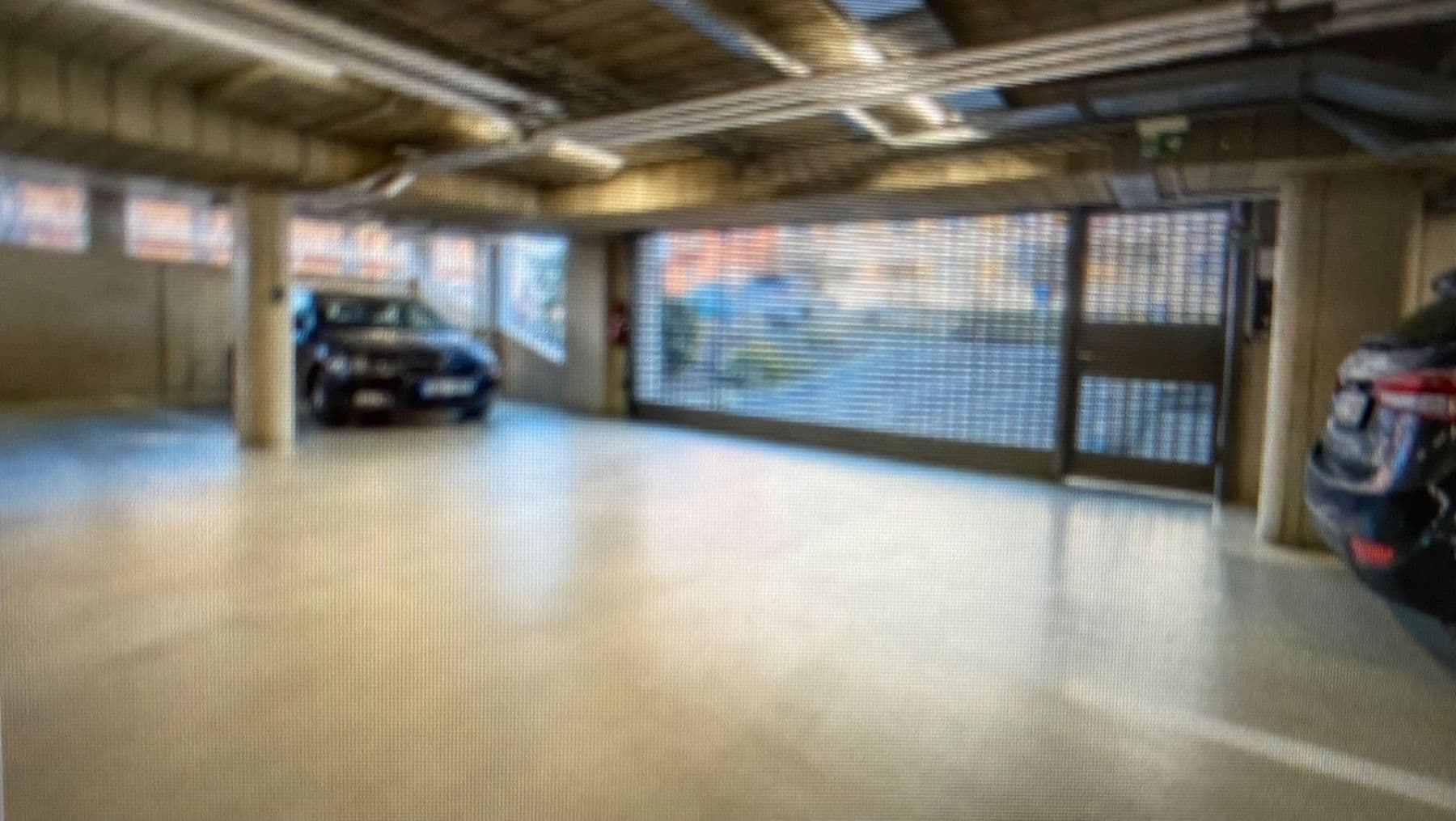 Pronájem garáže 15 m², Čerpadlová, Praha, Praha Pronájem garáže 15 m², Čerpadlová, Praha, Praha