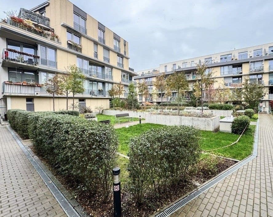 Pronájem bytu 2+kk 53 m², Olgy Havlové, Praha, Praha Pronájem bytu 2+kk 53 m², Olgy Havlové, Praha, Praha