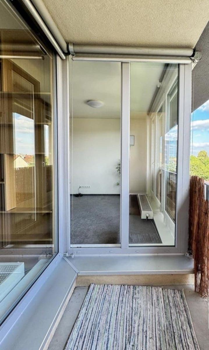 Pronájem bytu 2+kk 53 m², Olgy Havlové, Praha, Praha Pronájem bytu 2+kk 53 m², Olgy Havlové, Praha, Praha