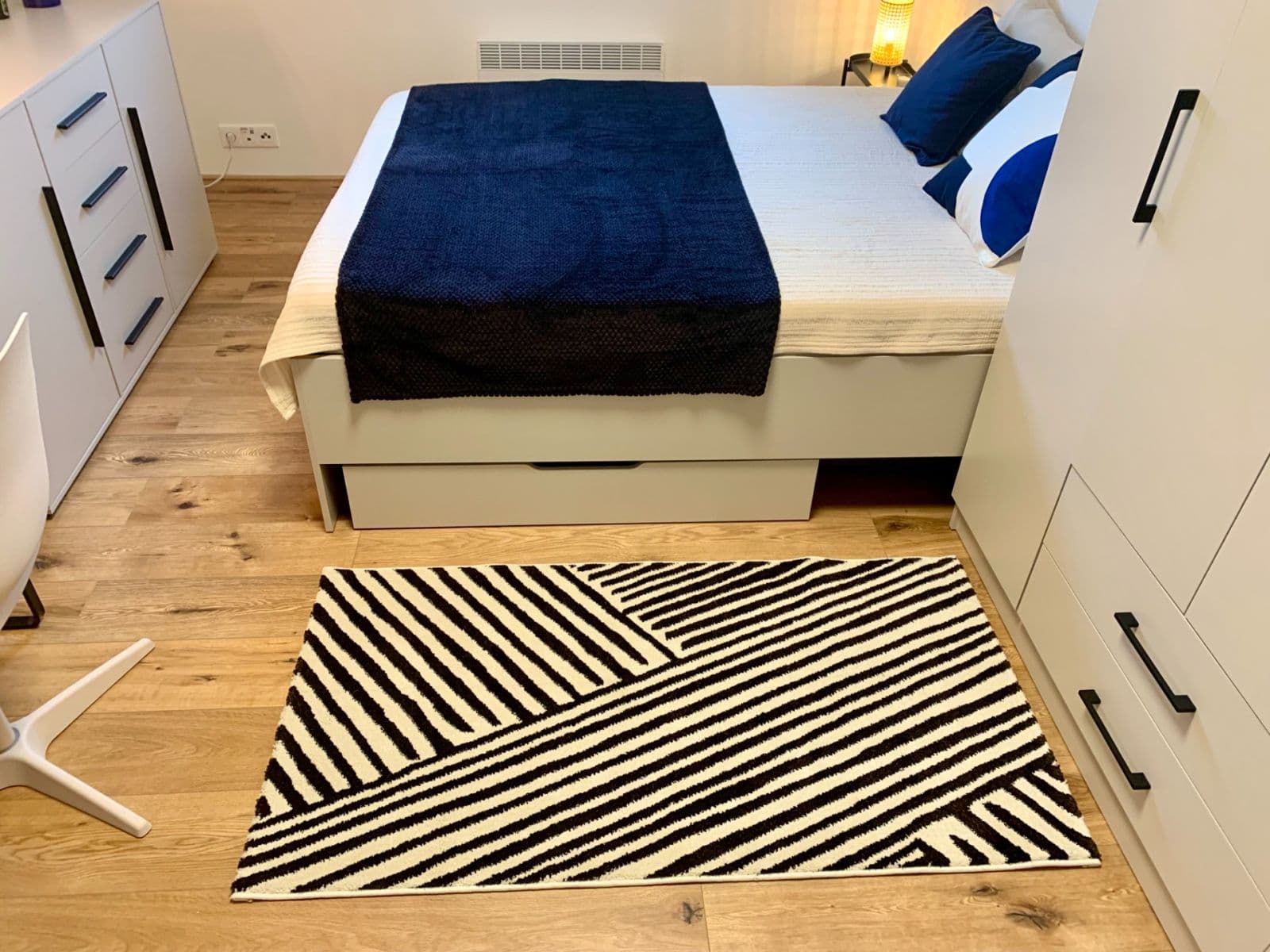 Pronájem bytu 1+kk 24 m², Petra Rezka, Praha, Praha Pronájem bytu 1+kk 24 m², Petra Rezka, Praha, Praha